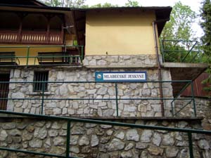mladesk jeskyn